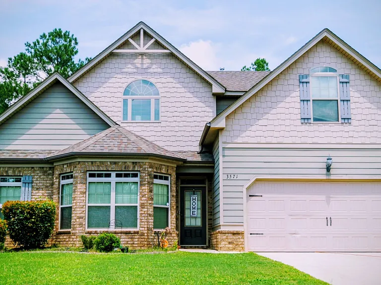 3571 Dwyer Ln — Photo 2