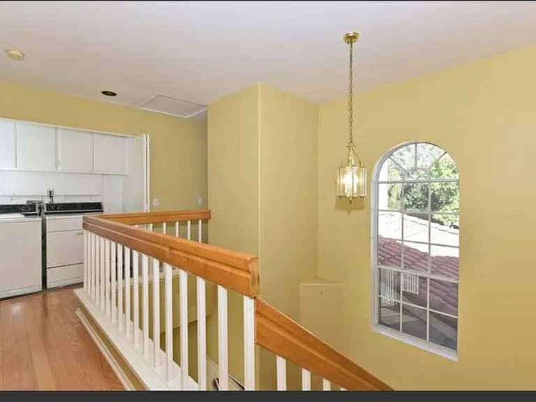 10962 Creekbridge Pl — Photo 16