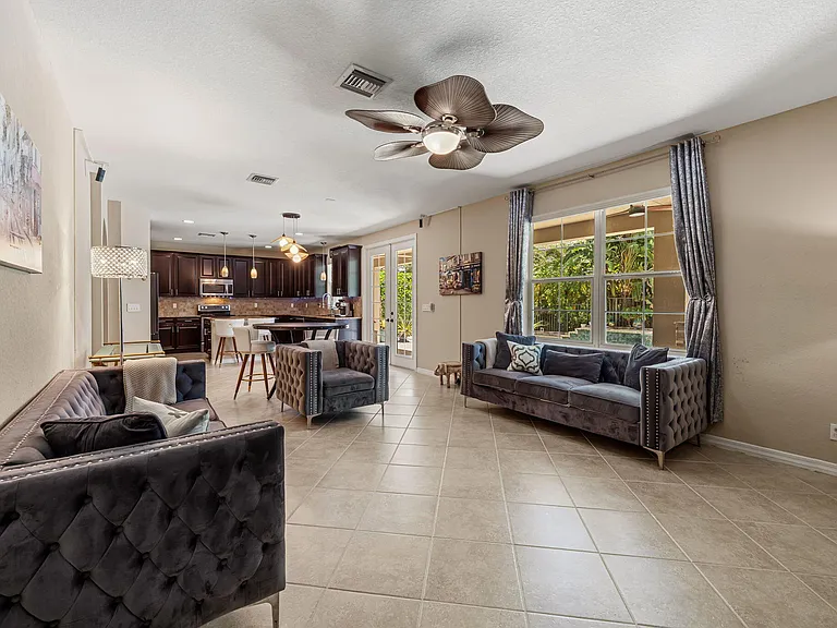 10652 Ivanhoe Ln — Photo 20
