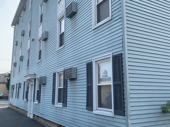 13 Park Pl #C-2, Naugatuck, CT 06770