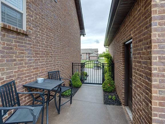 3rd image of 3112 Randle Brothers Ln