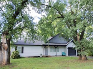 2014 W Lawson St, Fayetteville, AR 72703