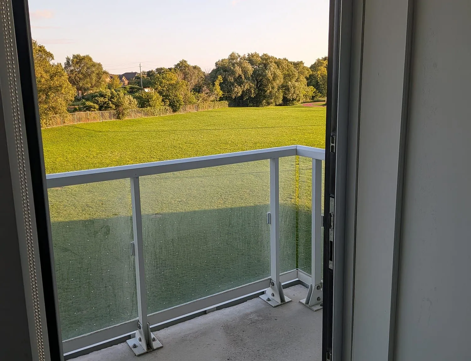 1 bed, $2,300 — Photo 3