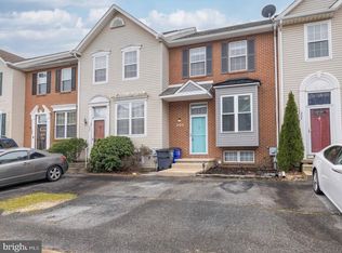 305 Palmerston Ct, Newark, DE 19702