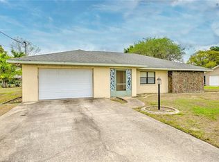 104 W Canal Dr, Avon Park, FL 33825