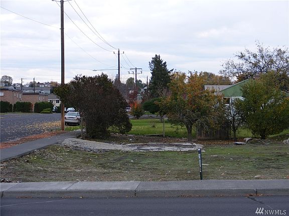 3rd image of 123 E 5th Ave