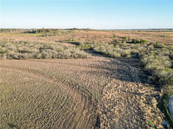 495 Black Ankle Rd, Lockhart, TX 78644