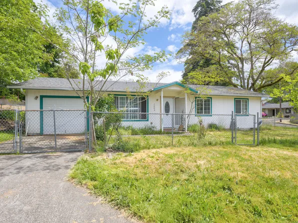 1005 NW Grant St, Grants Pass, OR 97526