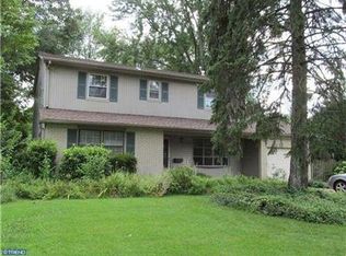 412 Valley Run Dr, Cherry Hill, NJ 08002