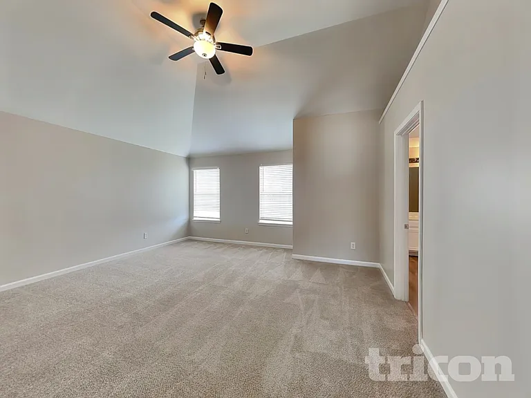 7587 Poplar Falls St — Photo 7