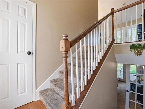 4th image of 288 NE Bayview Dr