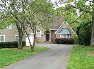 126 S River Hill Dr, Bermuda Run, NC 27006