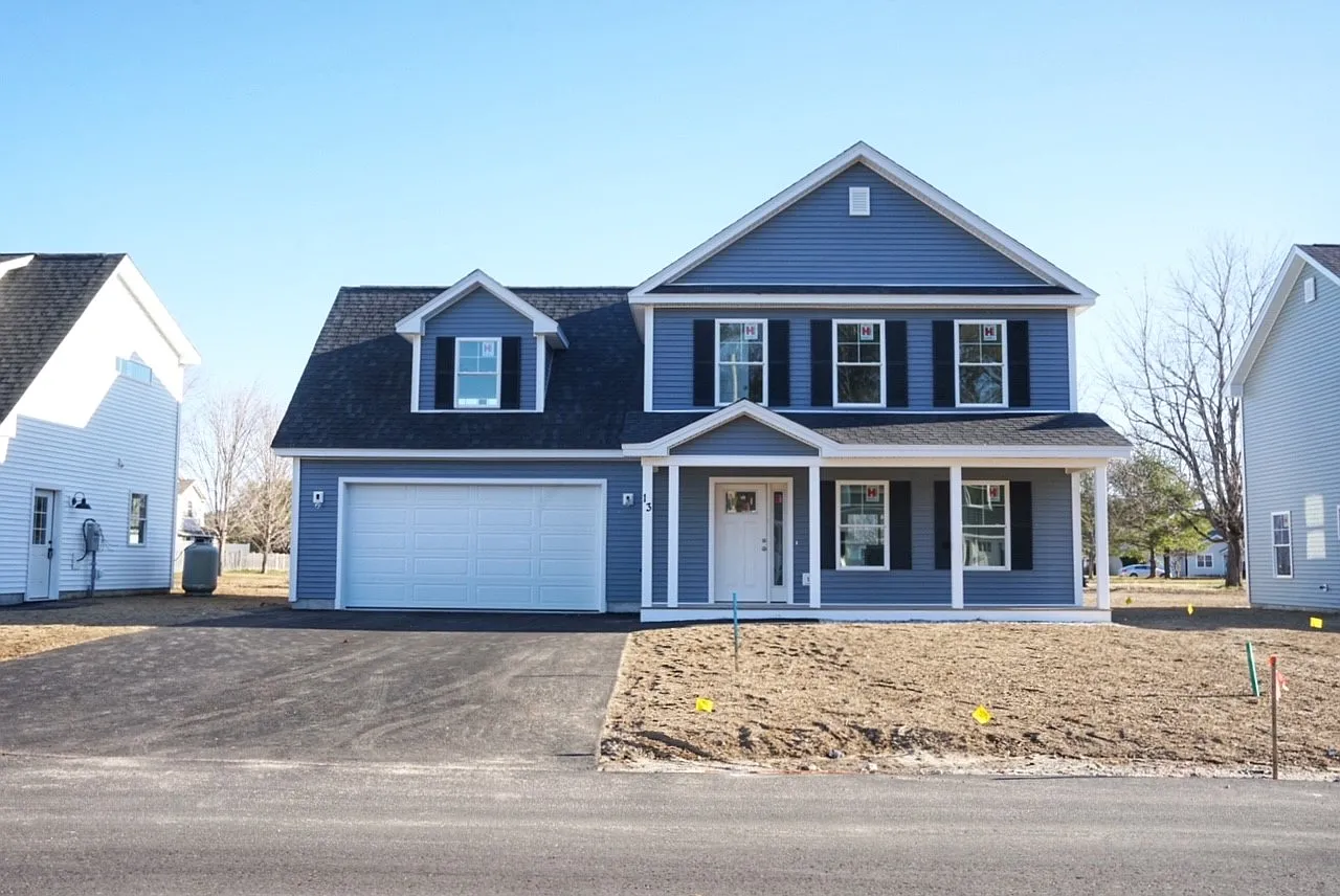 4 bed, 2.5 bath, 2068 sqft, $3,675 — Photo 1