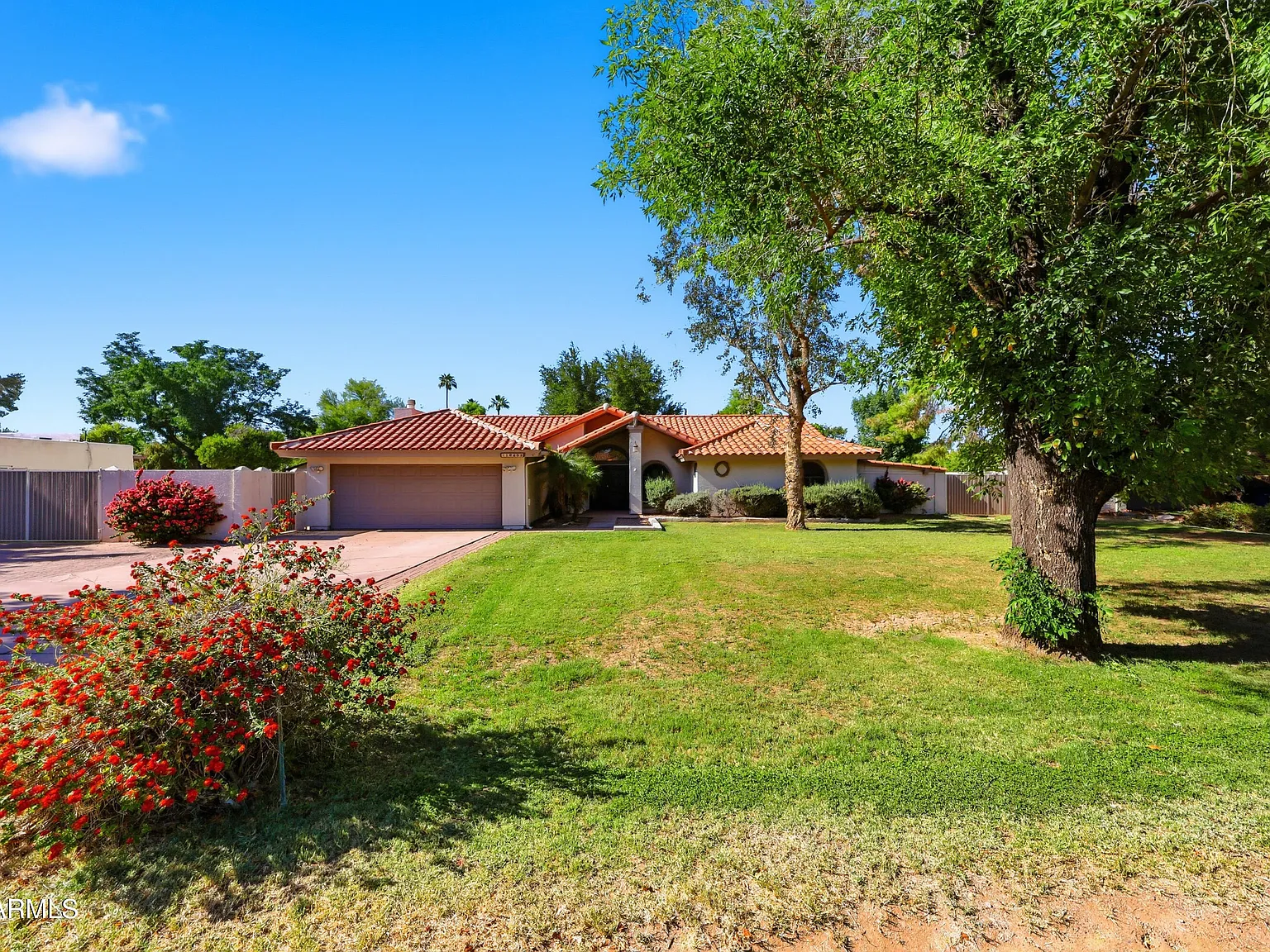 4 bed, 2.0 bath, 2035 sqft, $4,000 — Photo 3