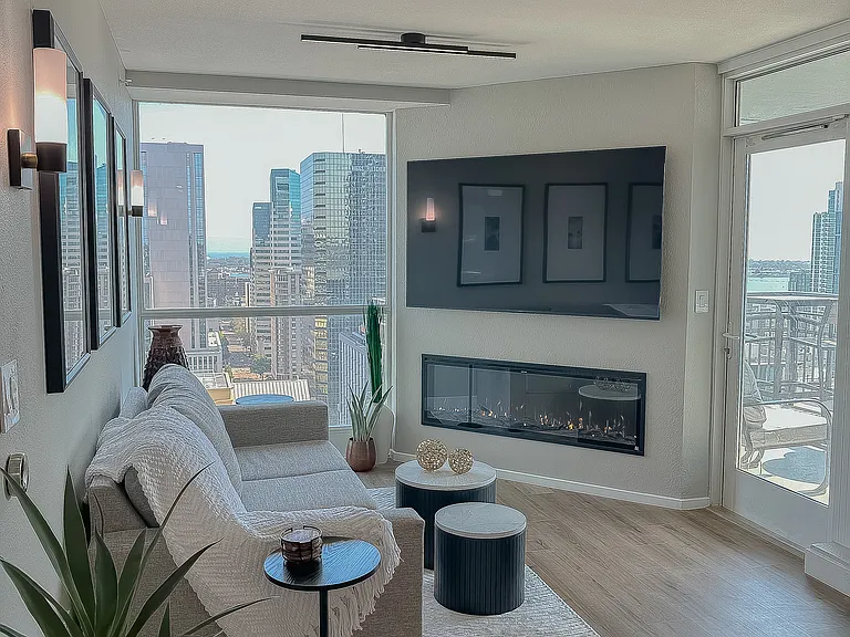 300 W Beech St #2202 — Photo 15