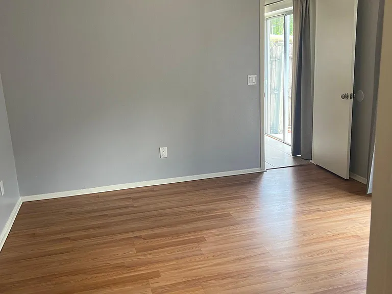 2314 E Crystal Lake Ave — Photo 10