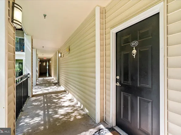12913 Centre Park Cir APT 103, Herndon, VA 20171