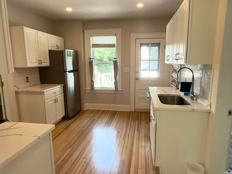 324 Villa Ave — Photo 13