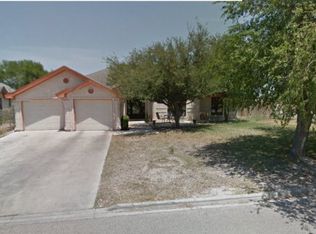 76 N Quince St, Rio Grande City, TX 78582