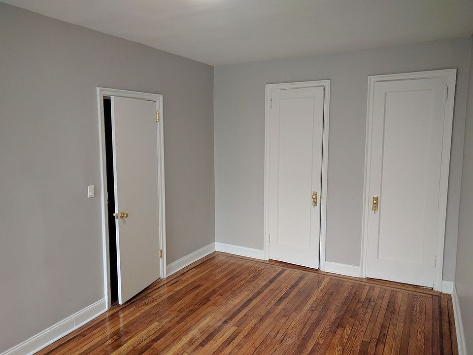 2nd image of 2733 Barker Ave APT Q24