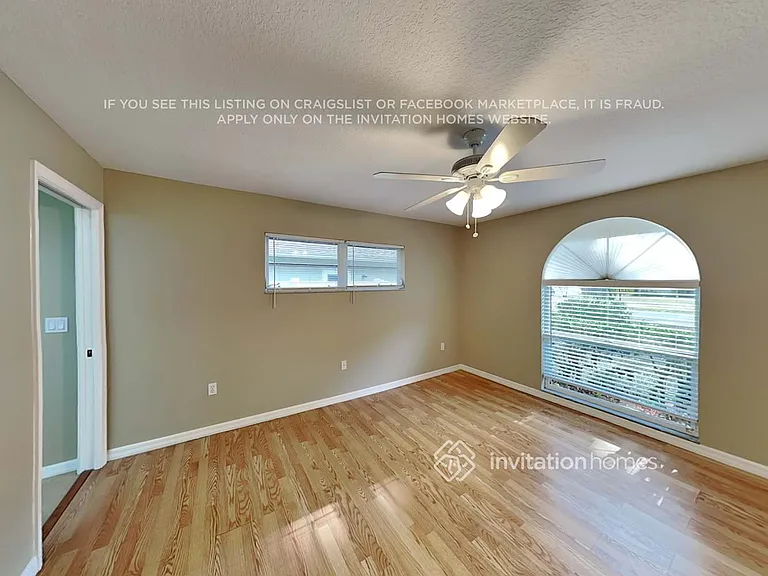 2021 Old Trevor Way — Photo 8