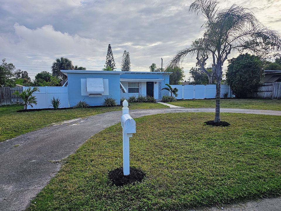 1st image of 116 SE 10th Ave