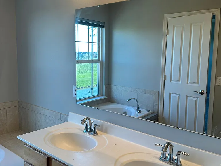 6305 Schooler Dr — Photo 21