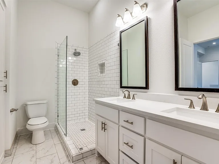 5017 Manett St #103 — Photo 17