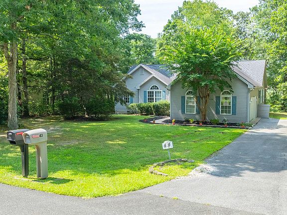 2nd image of 44 Love Creek Dr
