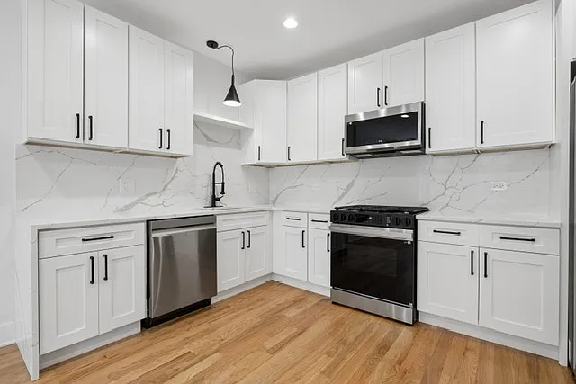 2002 W Huron St #1 — Photo 11
