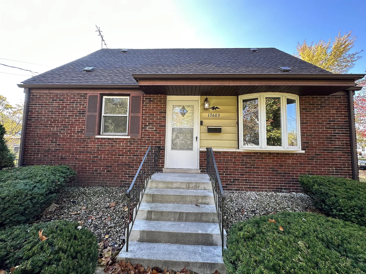 17603 Walter St photo 1
