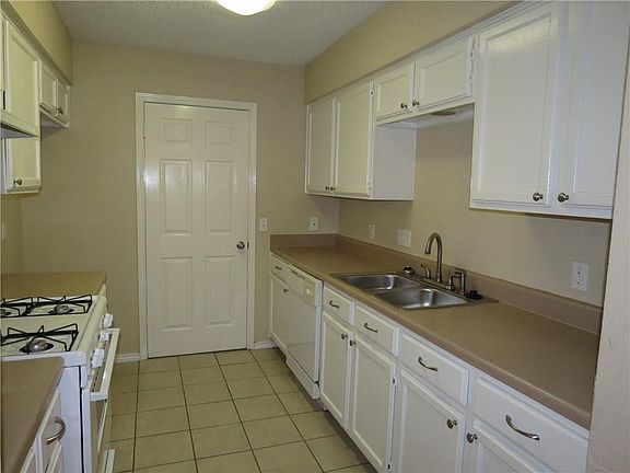 5th image of 6101 Avery Island Ave