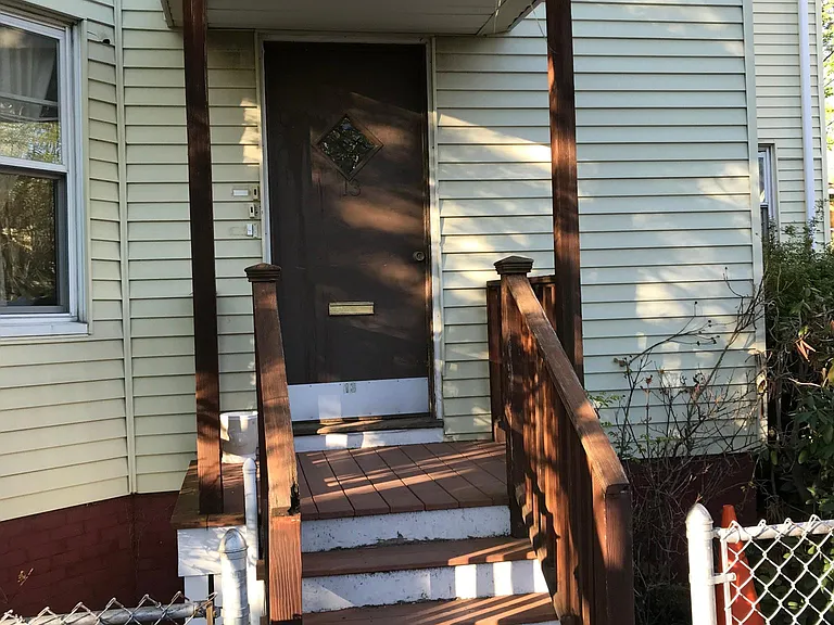 13 Watson St #1 — Photo 4