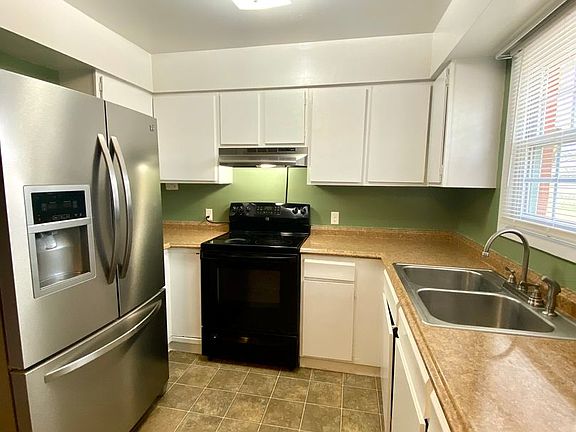 3rd image of 1104 Sunnyside Ave