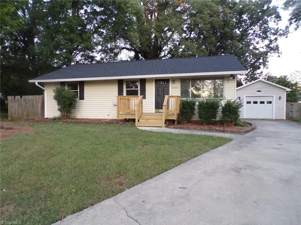 2105 Hardie Ct, Greensboro, NC 27403