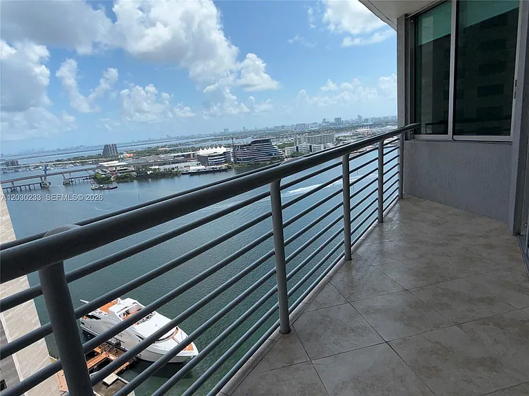 335 Biscayne Blvd #2908 — Photo 9