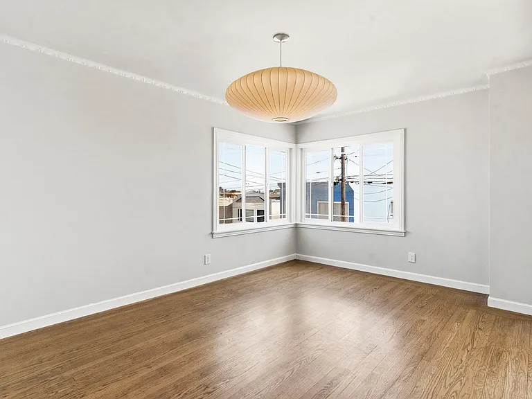 290 Holyoke St — Photo 25