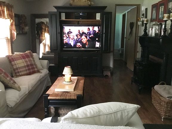 4th image of 14 Rosewood Dr