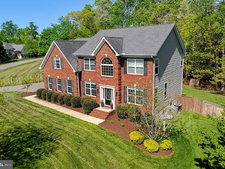 23017 Holloway Ct — Photo 57