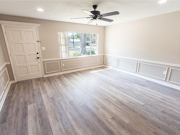 4th image of 2265 Avenue C SW #C