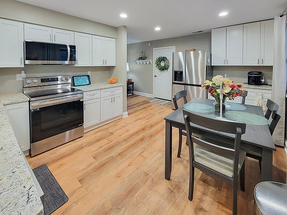 4th image of 6148 Ivywood Dr