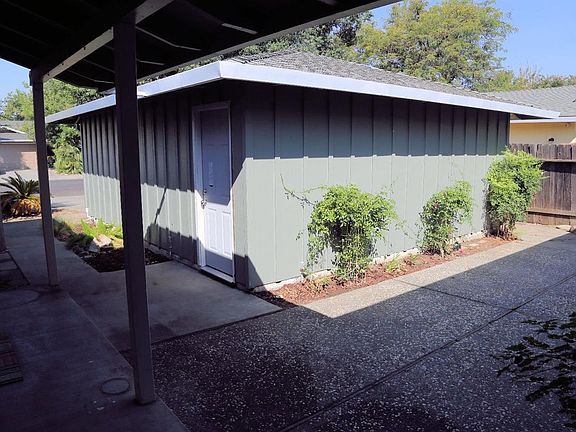 4th image of 1741 McKinley Ave