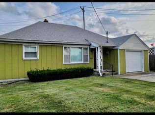 1920 Pickle Rd, Oregon, OH 43616