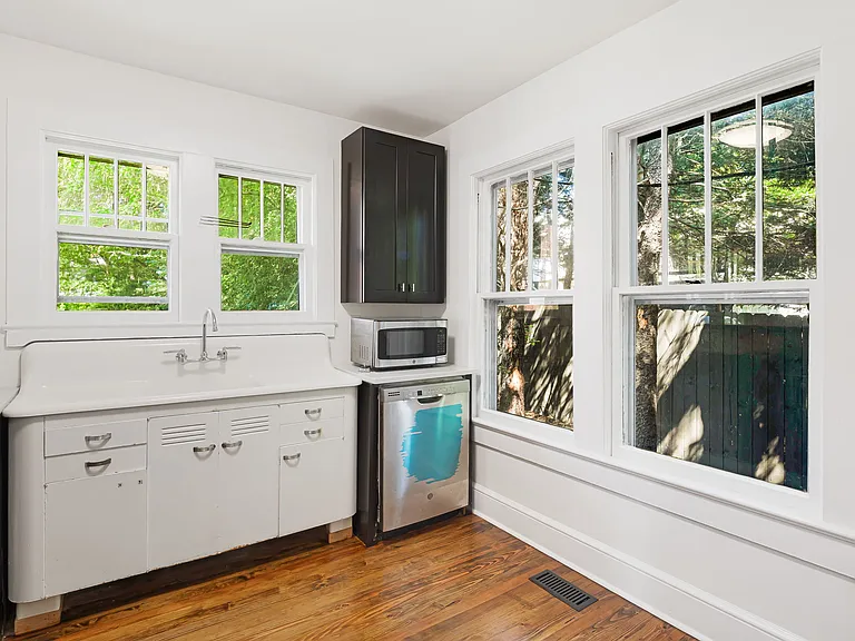 433 S Broad St — Photo 7
