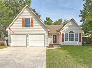 8491 Roanoke Dr, North Charleston, SC 29406