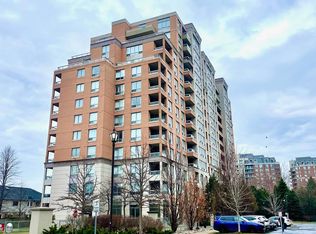29 Northern Heights Dr #203, Richmond Hill, ON L4B 4L8