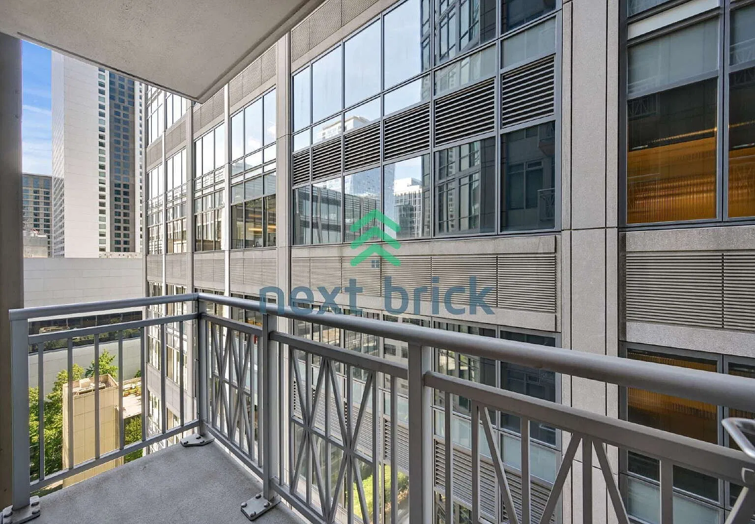 "Chic Urban Studio at 819 Virginia St - Your Seattle Sanctuary!" — Photo 4