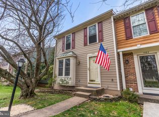 1484 Autumn Ridge Cir, Reston, VA 20194