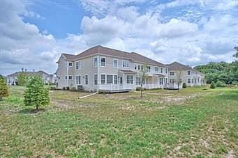3rd image of 953 Iron Ln #39