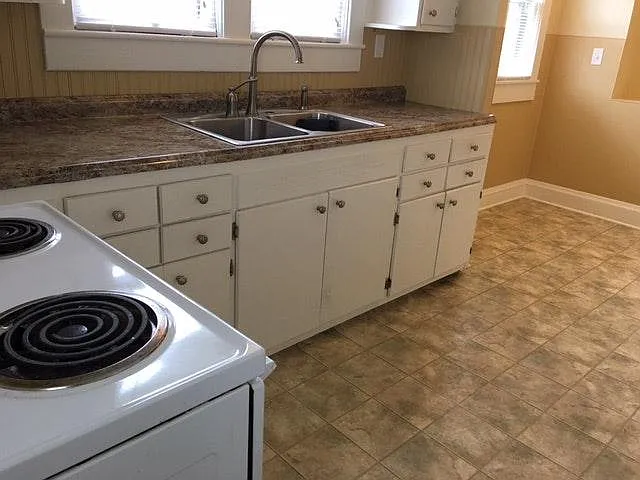413 Orchard Ave — Photo 9
